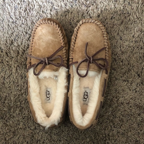 UGG Shoes - UGG Dakota Moccasins
